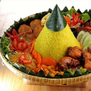 pesan nasi tumpeng