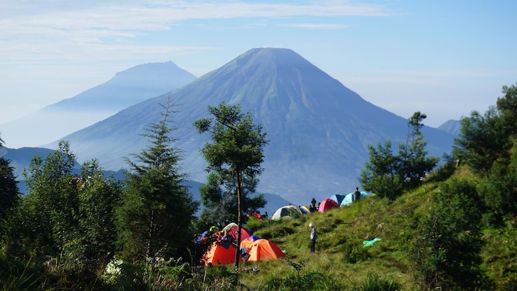 Mengapa Camping di Hilltop Camp Lembang Jadi Destinasi Favorit?