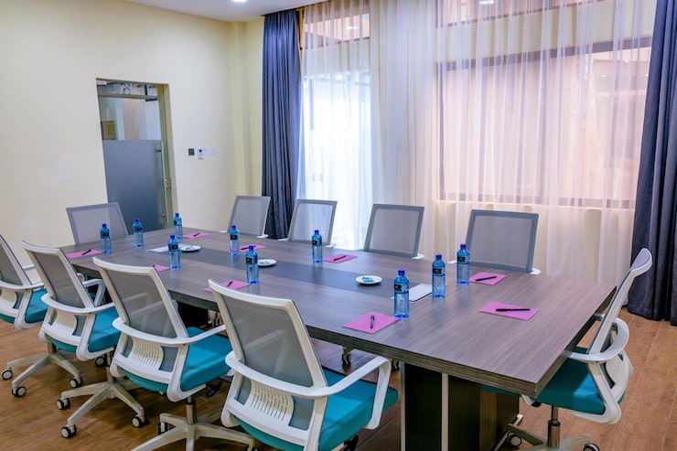Kenyamanan dan Kepraktisan: Menemukan Meeting Room Harian di Jakarta Pusat