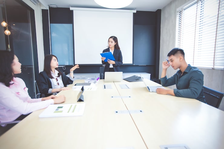 Tempat Kerja Strategis: Rekomendasi Coworking Space di Jakarta dengan Meeting Room